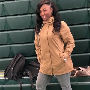 Meet your Posher, Tatanay